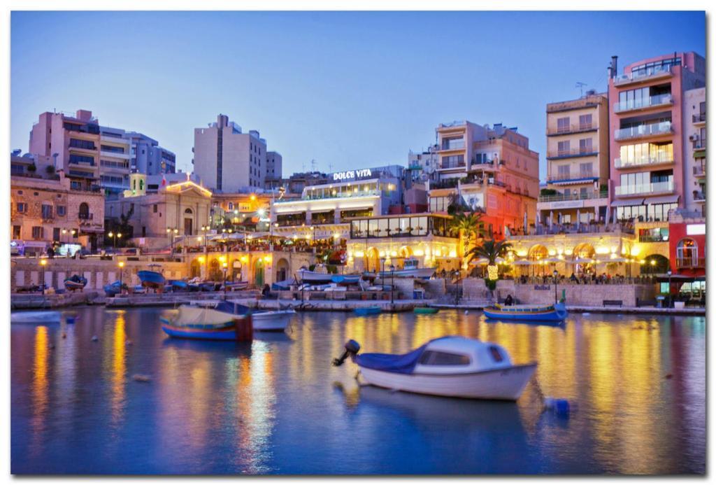 Picturesque Sliema Pad Steps From The Seafront Apartment Luaran gambar